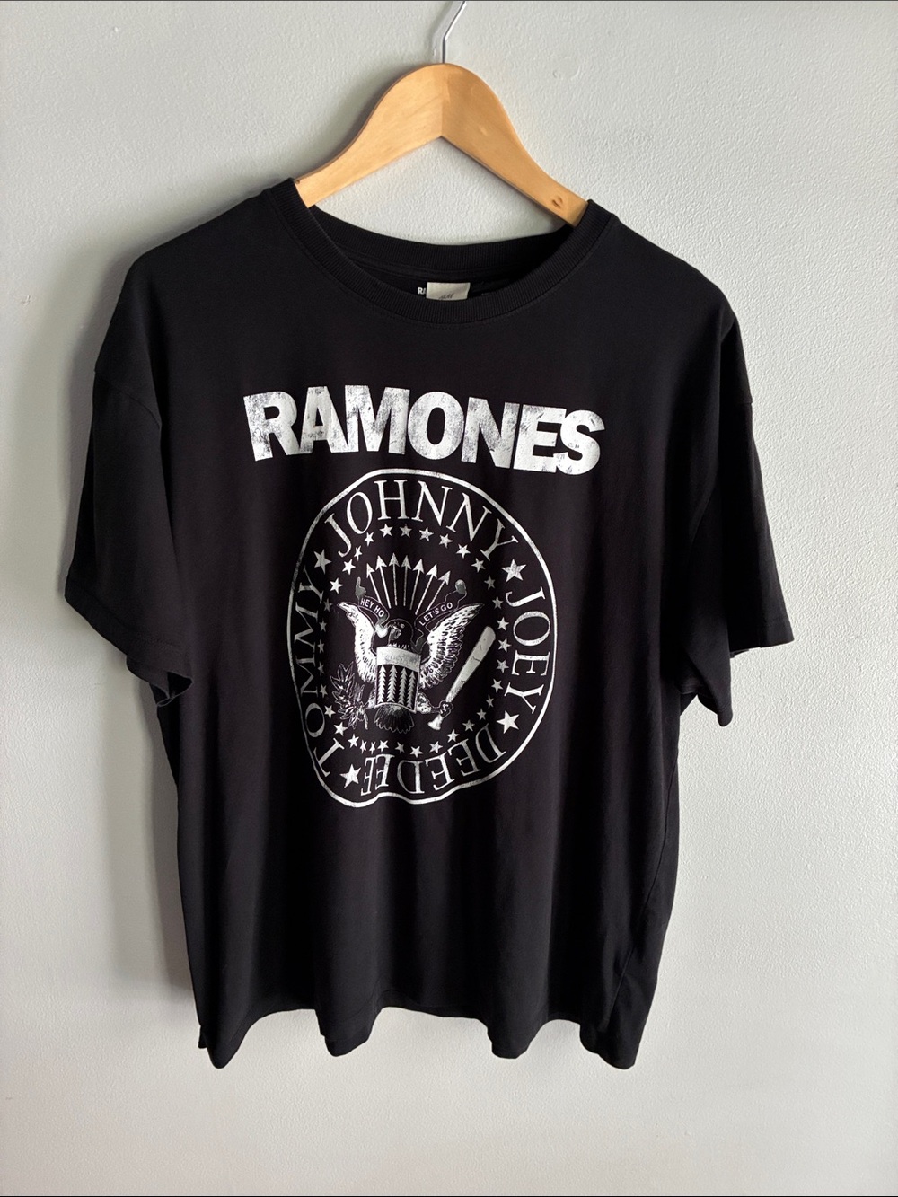H&M Ramones Band Tee Graphic T Shirt Black Oversized Boxy Relaxed L